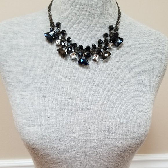 Navy Blue Necklace - Picture 5 of 6